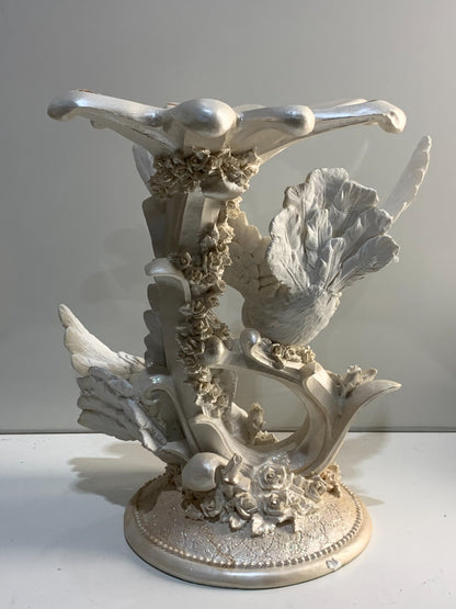 VINTAGE FIGURINE STATUE LARGE DOVE LOVE BIRDS