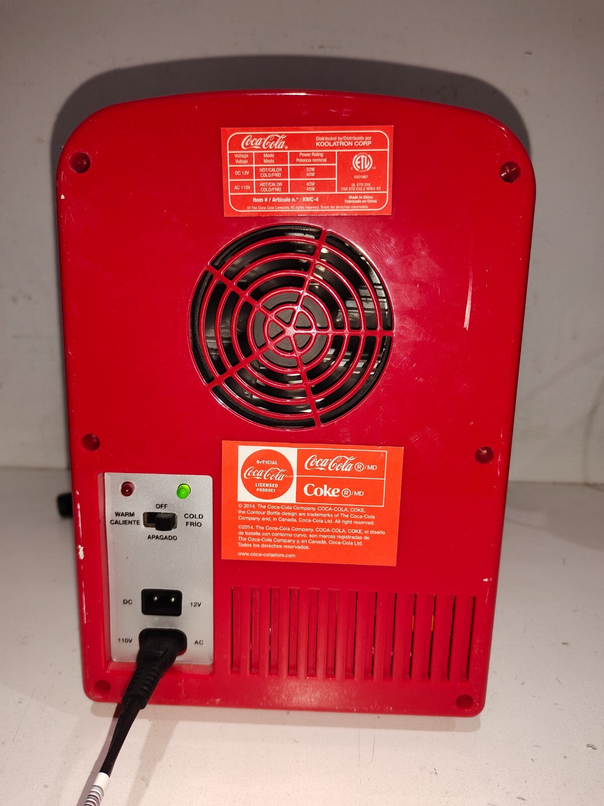 Coca Cola Coke Mini Fridge Koolatron KWC-4 Hot Cold Counter Can Polar Bear