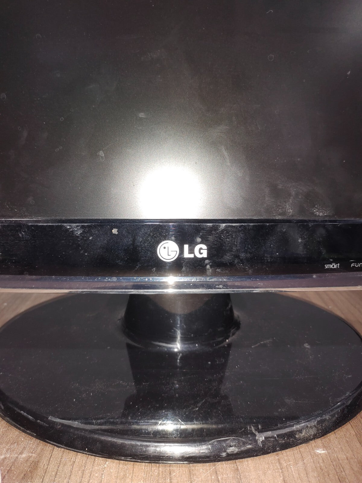 LG FLATRON W2253VQV 22" WIDESCREEN FULL HD LCD MONITOR