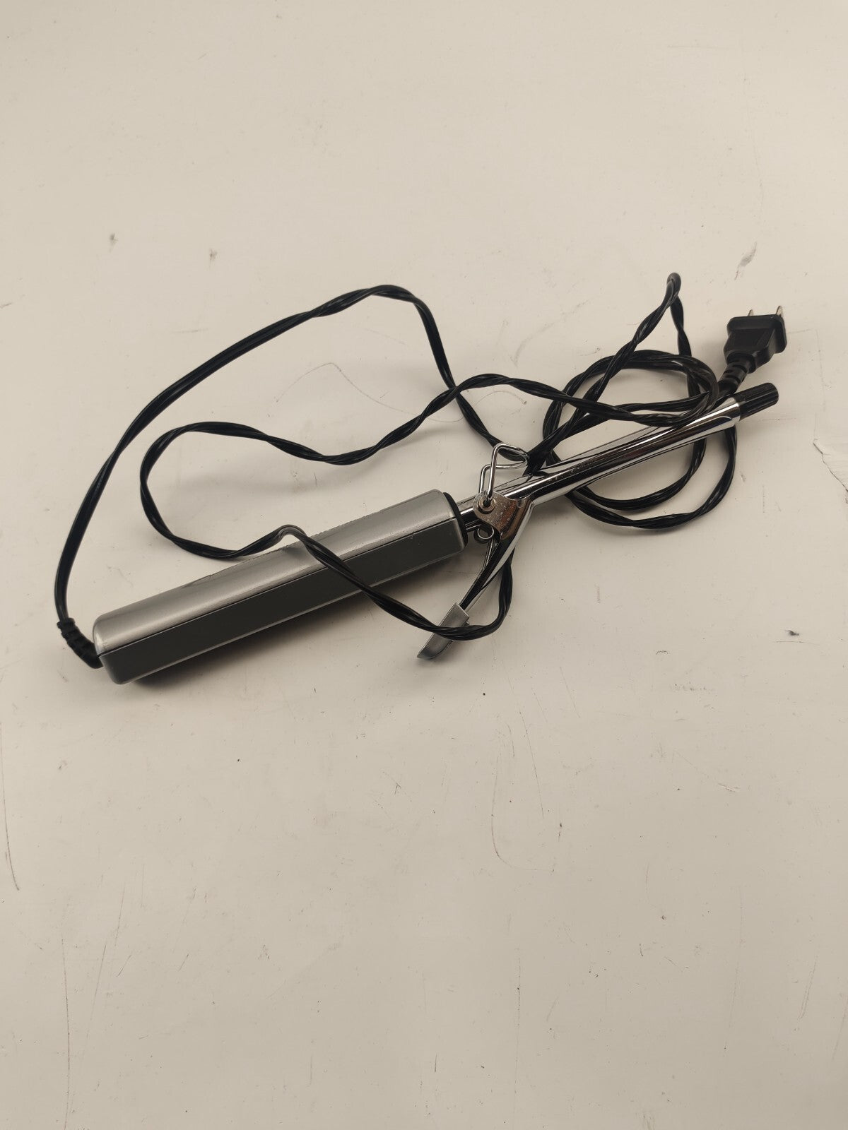 Sterling Professional Curling iron Size 1 1/4 inch Barrel