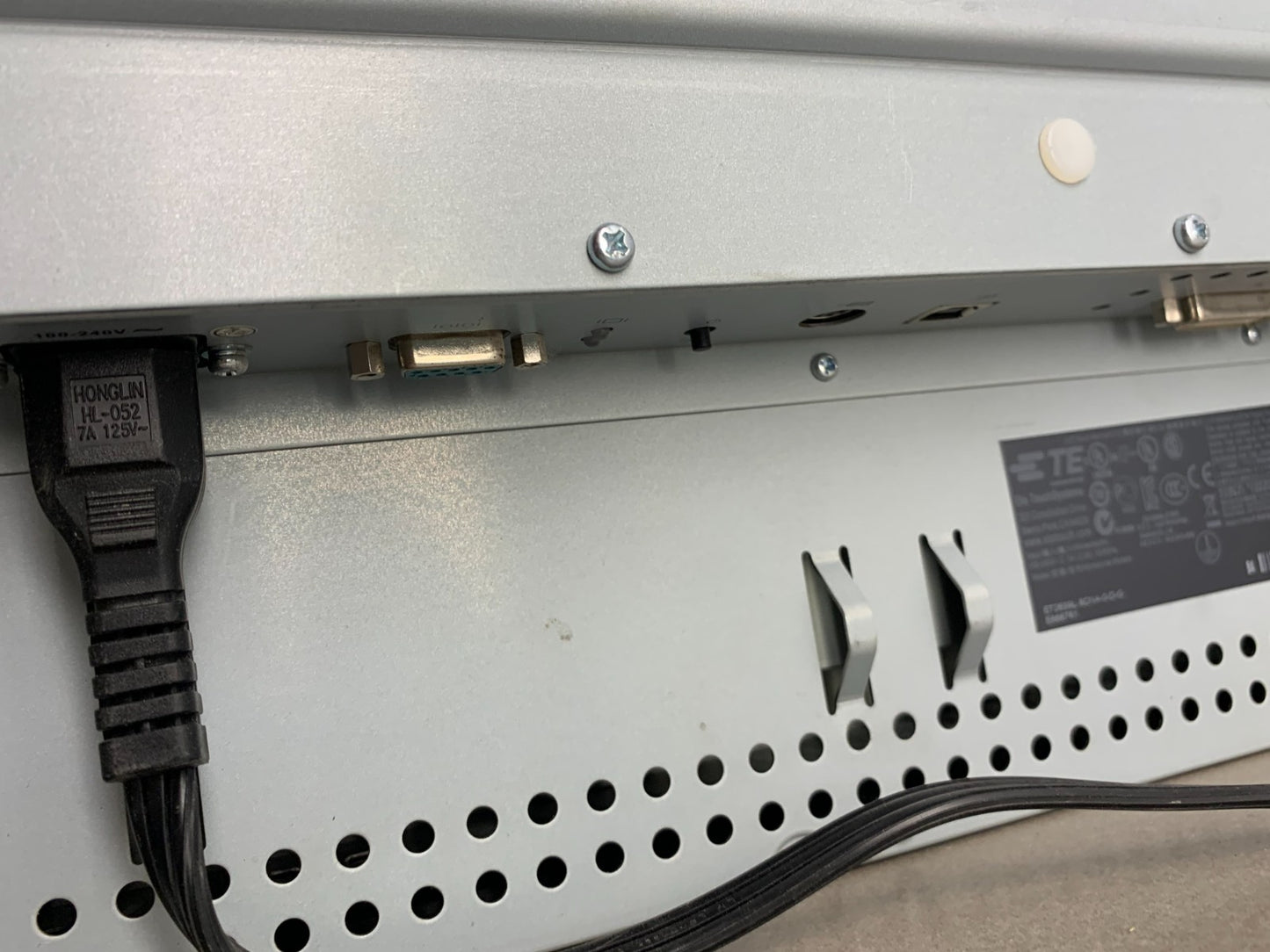 Elo TouchSystems - TYCO ET2639L-8CNA-0-D-G 26" Touch Screen LCD - N18