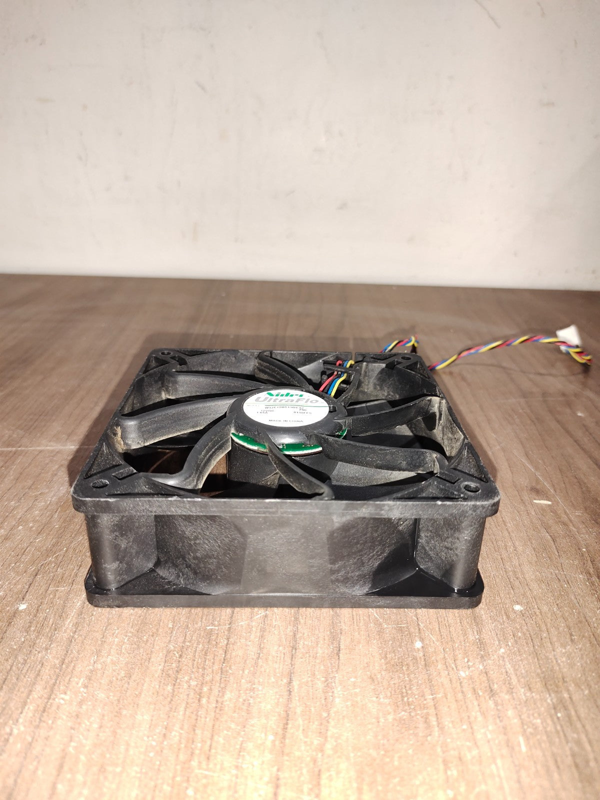 Nidec Ultraflo W12E12BS11B5-57 120 × 120 × 38 mm Cooling Fans - 5