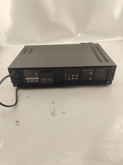 Toshiba M770 Cinema Series 4 head VHS Player/ Recorder