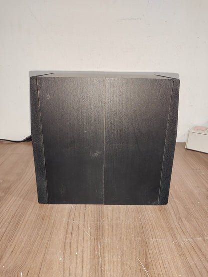 Realistic Minimus 26 40-226A Bookshelf 8 Ohm 40 Watt Stereo Speakers