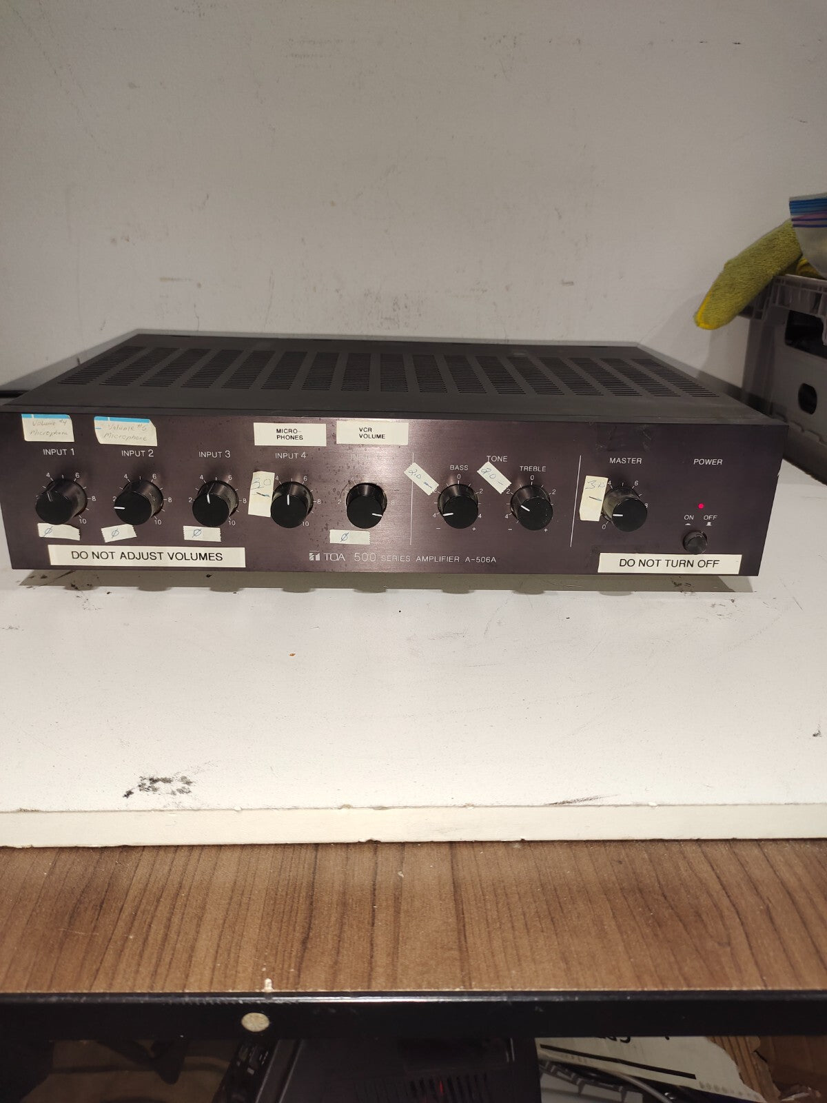 TOA A-506A 500 SERIES AMPLIFIER Pro Audio Stereo 5-Input PA Mixer Amp
