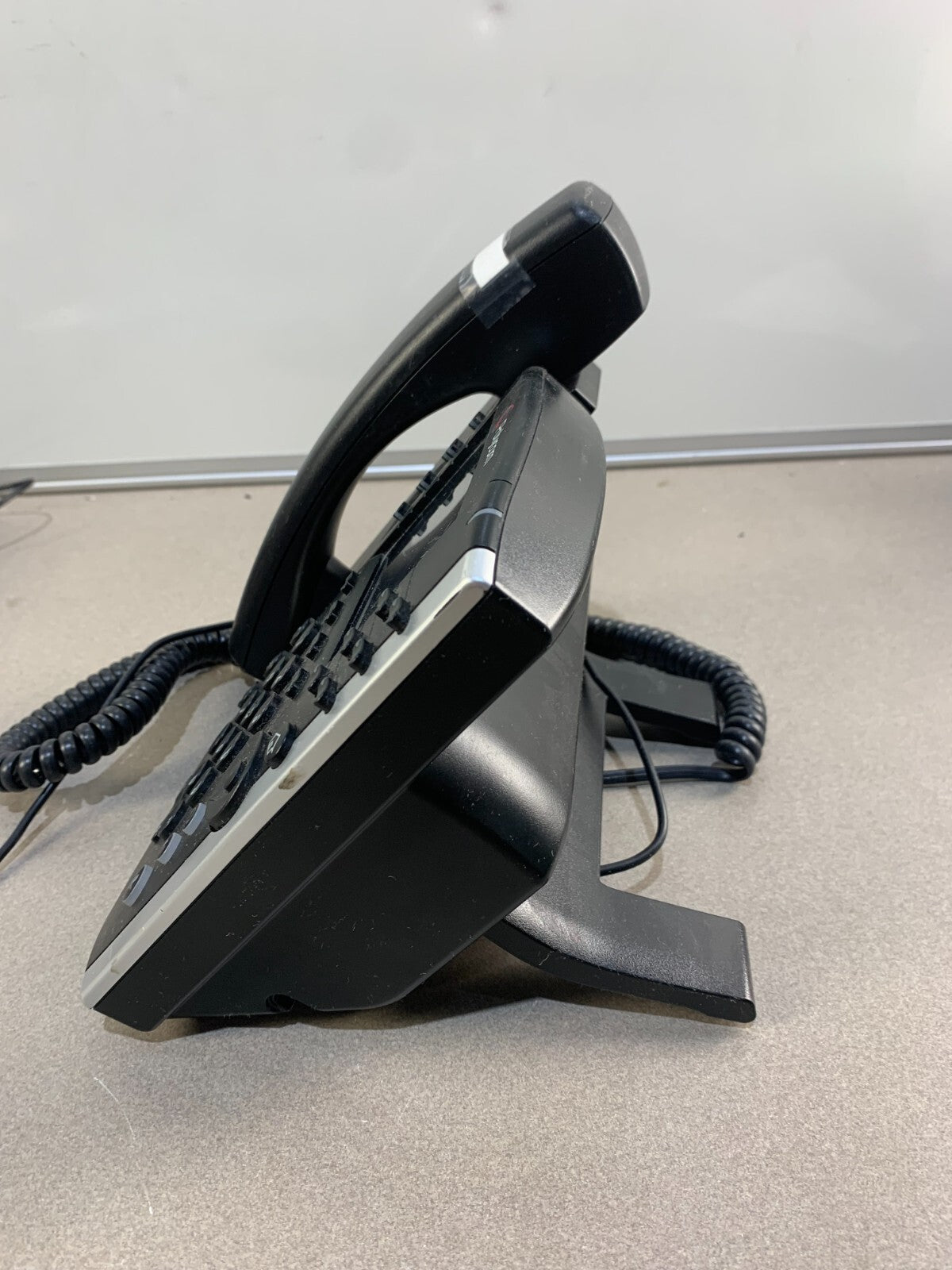 Polycom 2201-46186-001 VVX 410 12-Line IP Phone Gigabit PoE