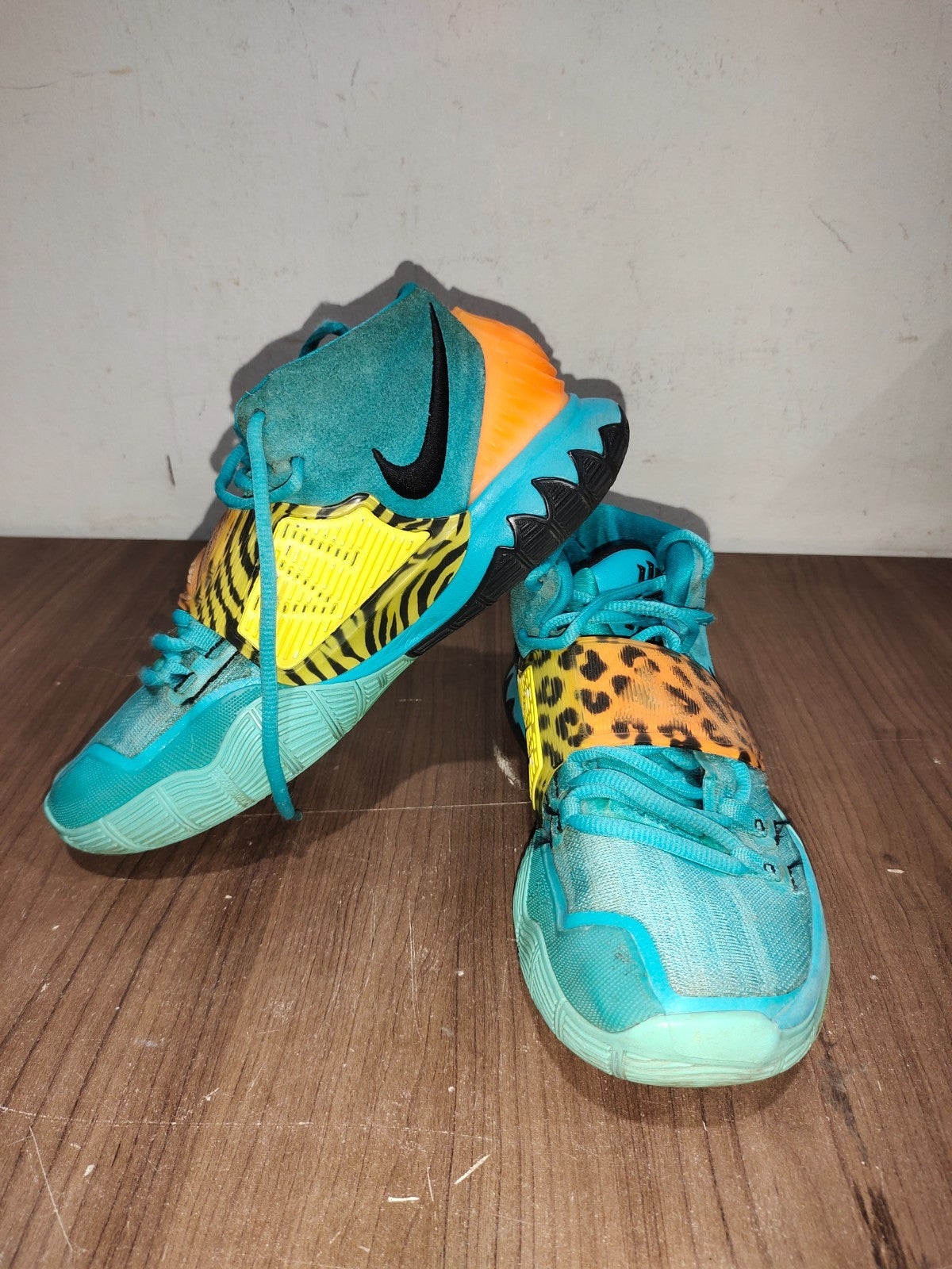 Nike Kyrie 6 Oracle Aqua Animal Print Men's Size - 8 BQ4630-300 2019 Shoes