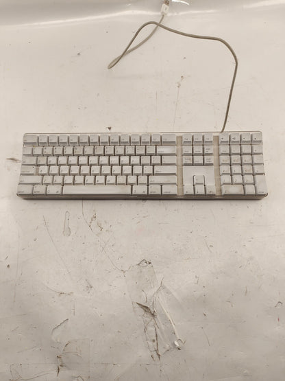 Genuine Apple A1048 English wired full size USB keyboard