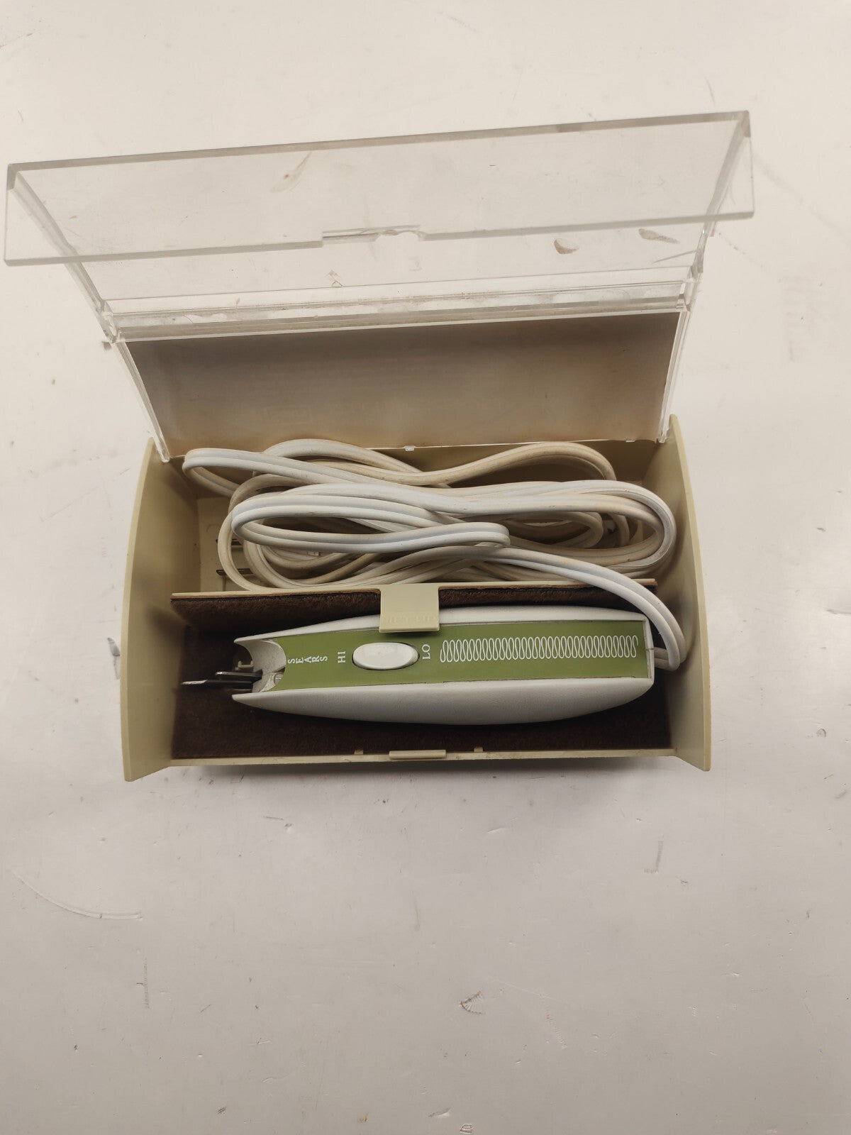 Vintage Sears 2-Speed Electric Cutting Scissors Light And Case Green