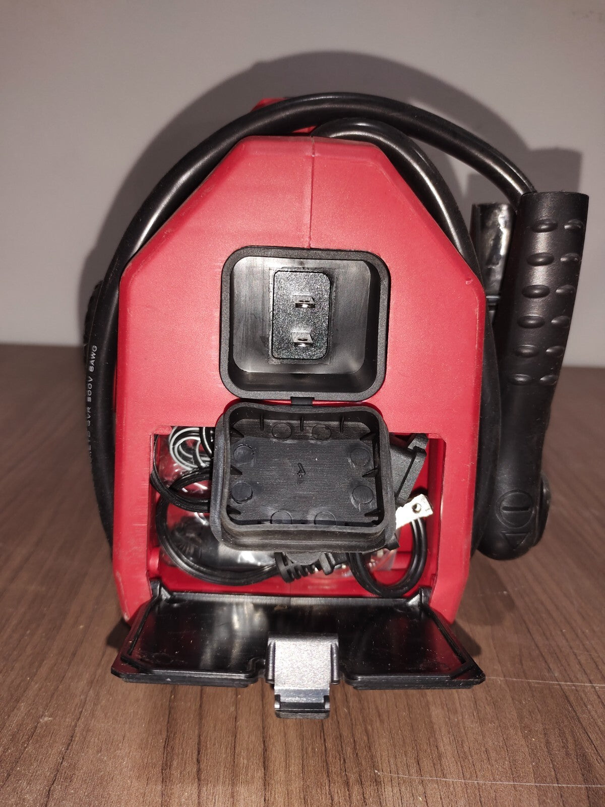 Motomaster Booster Pack with Air compressor