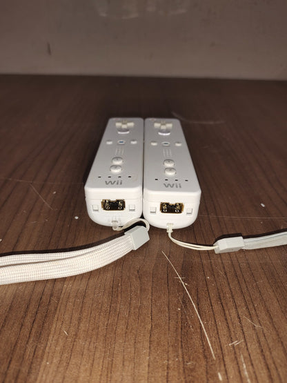 Nintendo Wii RVL-003 OEM Remote Control Controller White - Set of 2