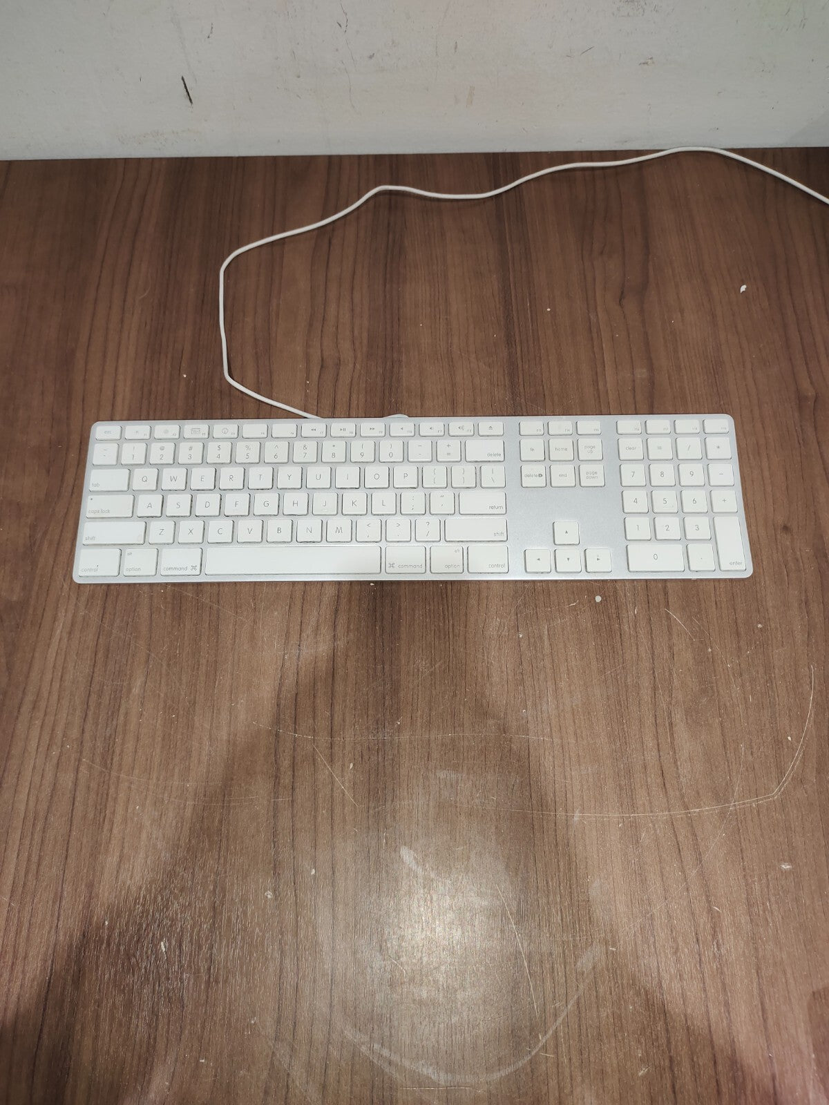 Apple A1243 Ultrathin Slim Wired Aluminum Keyboard - 1