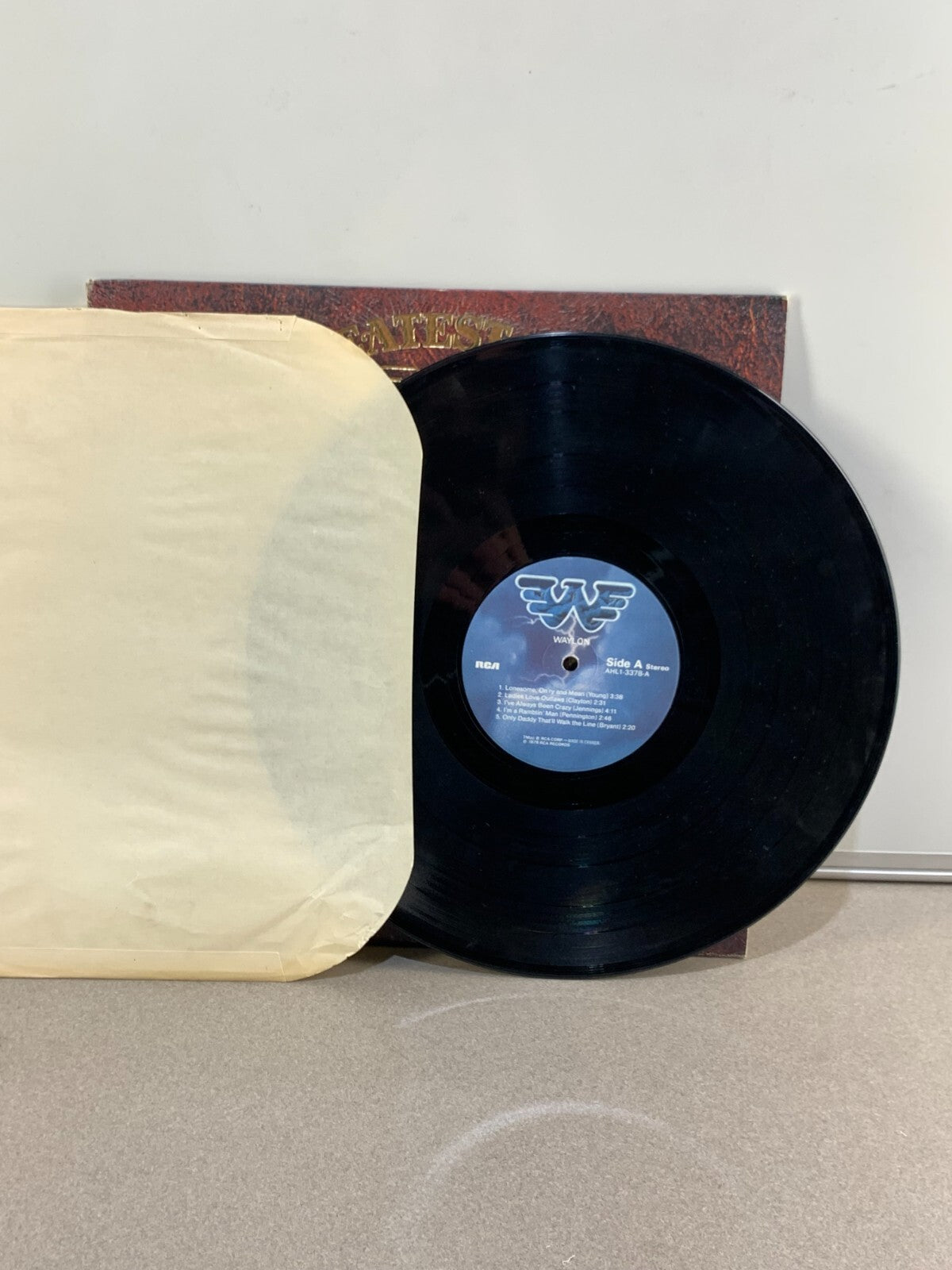 WAYLON JENNINGS - GREATEST HITS - RCA AHL1-3378 - 1979 LP