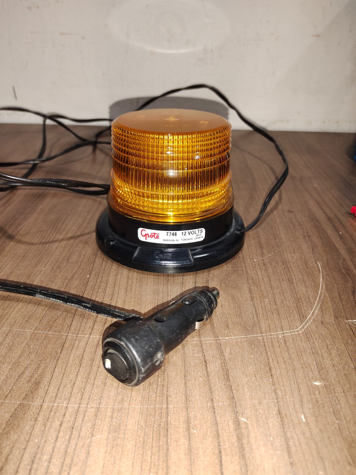 Grote Used Round Plug In Beacon Strobe Light
