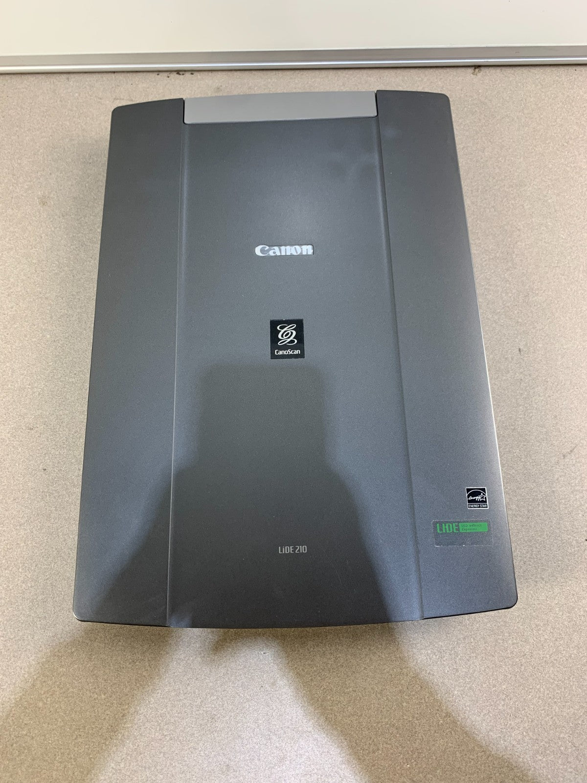 Canon CanoScan LiDE 210 Color Flatbed Scanner