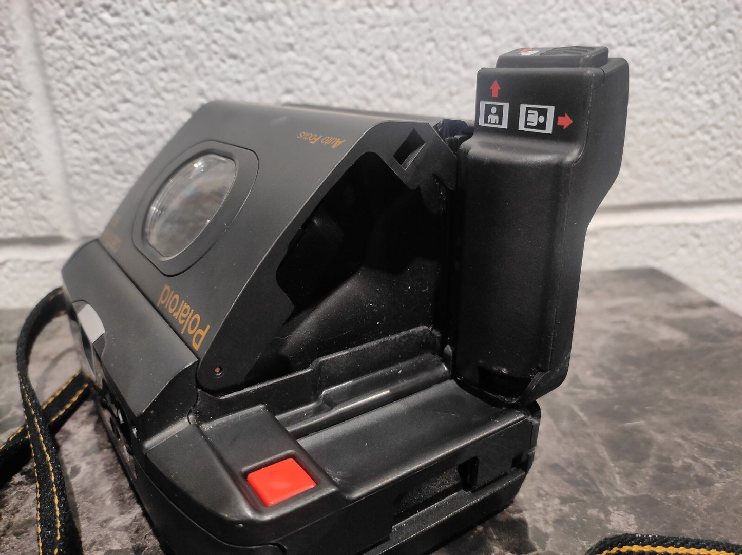 Vintage POLAROID Captiva SLR /QPS Auto Focus Camera F12-107 MM