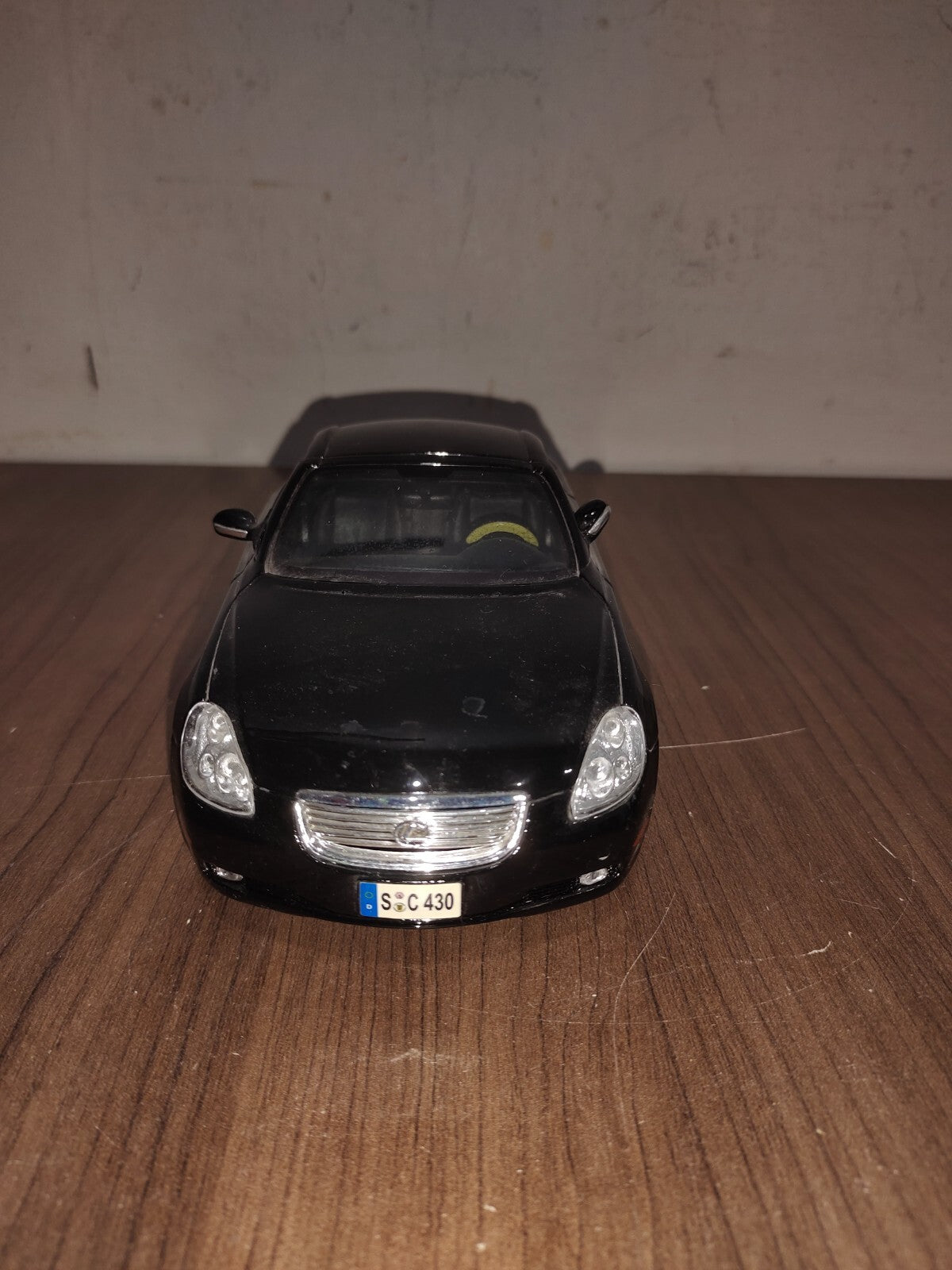 1:18 Maisto Lexus SC430 BLACK INTERIOR - Special Edition
