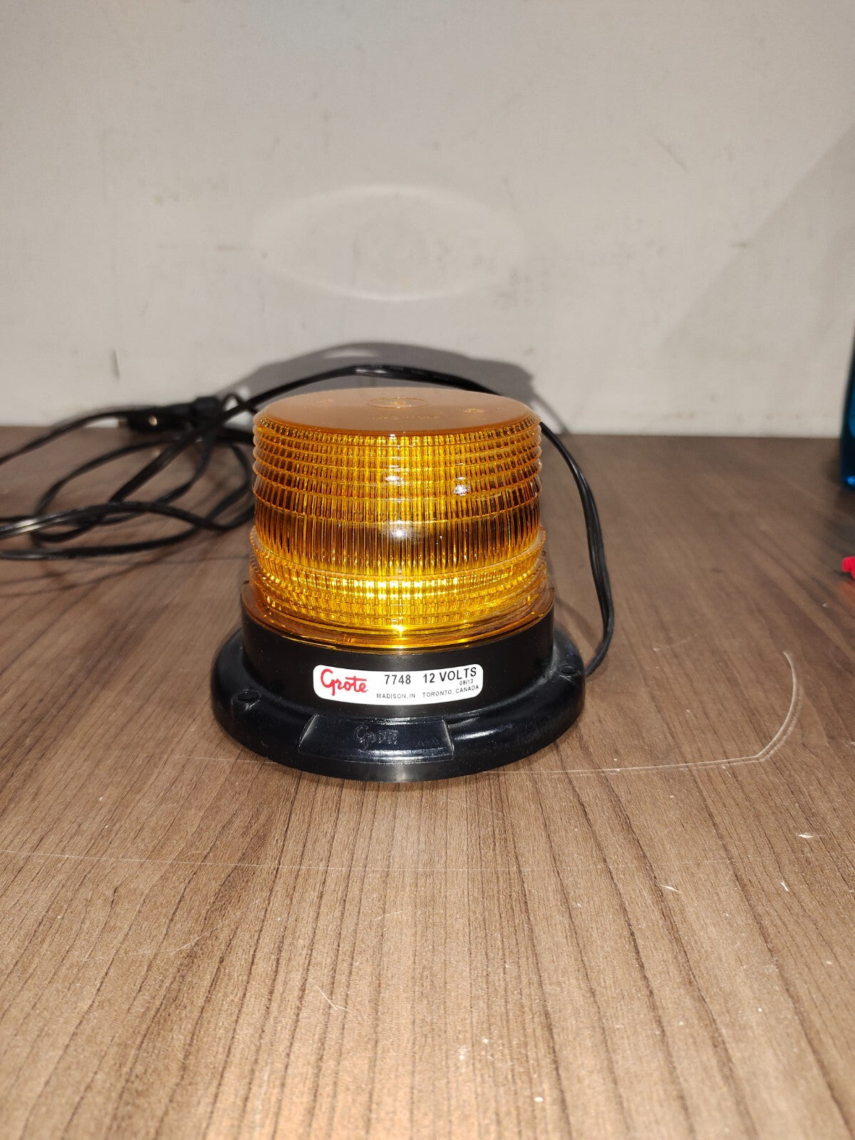 Grote Used Round Plug In Beacon Strobe Light