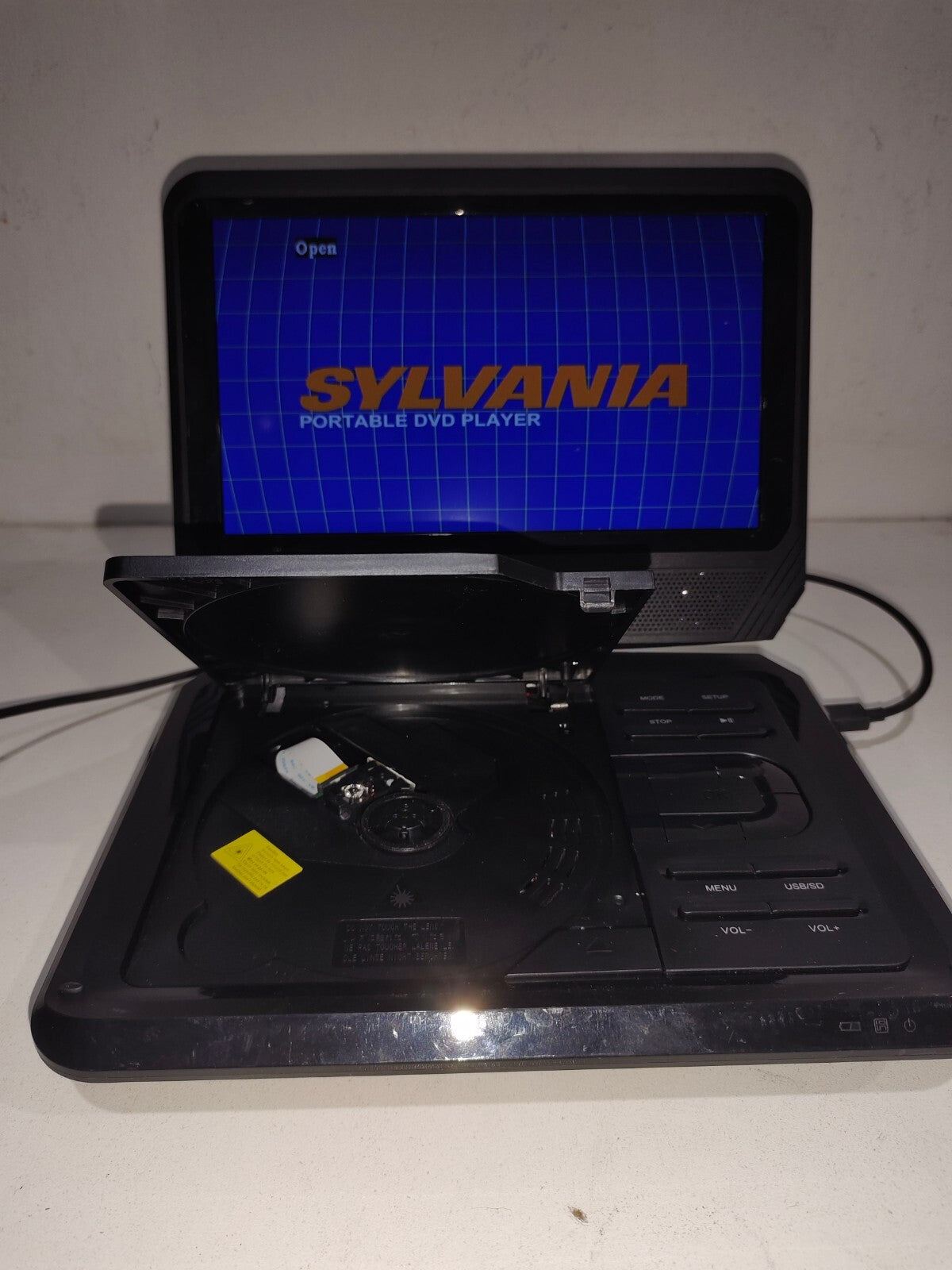 Sylvania SDVD9000B2-E-Black 9” Portable DVD Player Swivel Screen