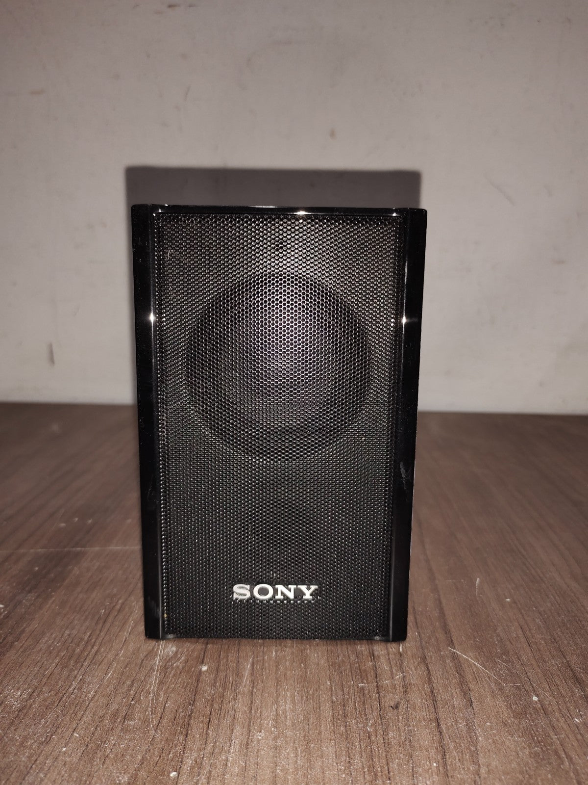 SONY  Surround Speaker - Model - SS-SRP36S (SR) - Right Speaker