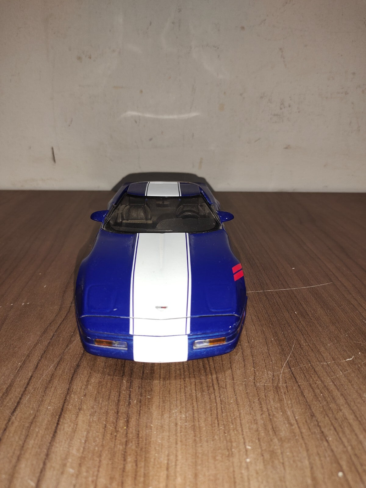 Maisto Diecast 1:18 Scale Blue 1996 Chevrolet Corvette Grand Sport Coupe