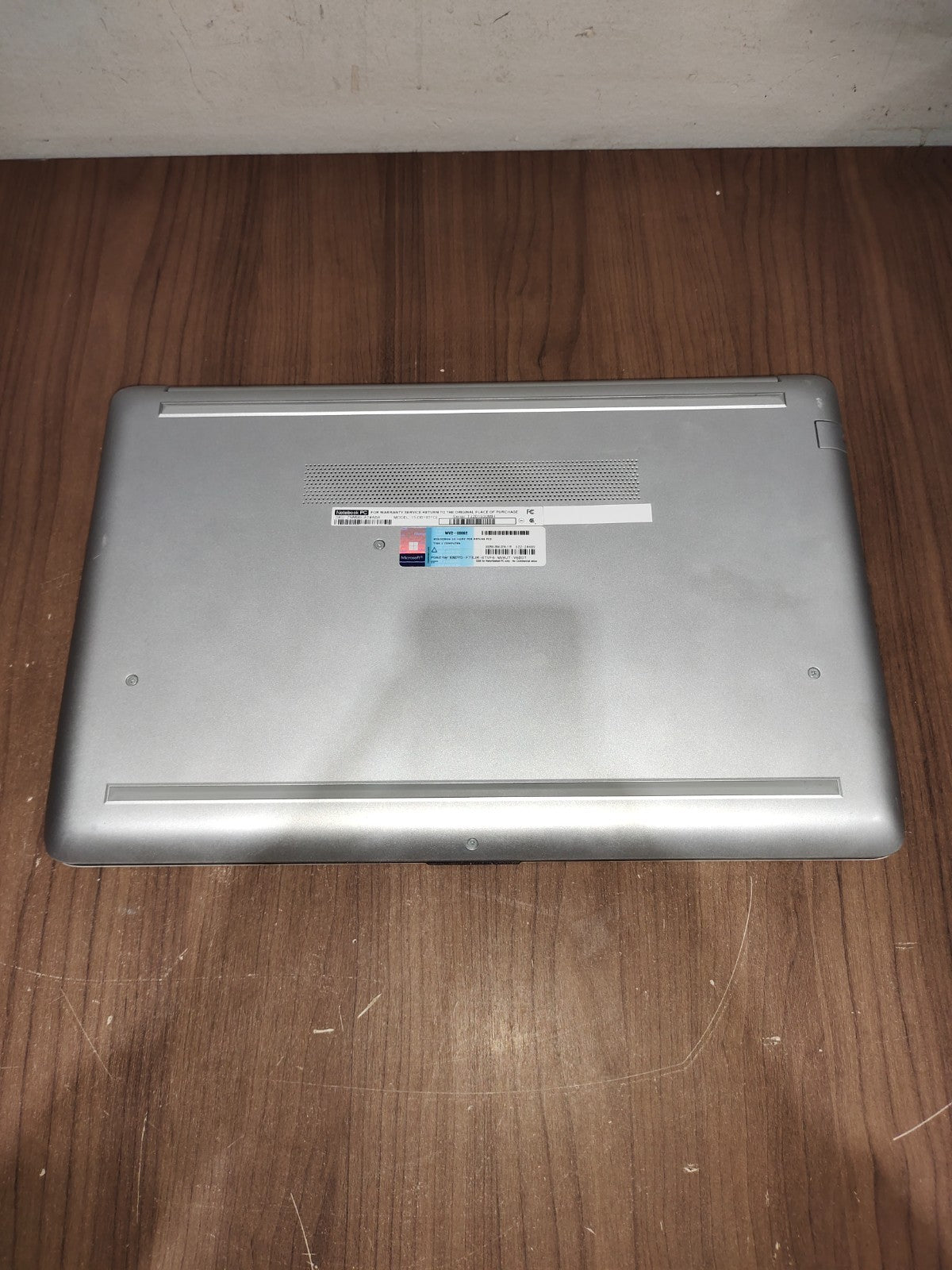 HP 15-DB1931CL 15.6" - 128GB SSD, AMD Ryzen 3 3200U, 2.60GHz, 4GB RAM - Laptop