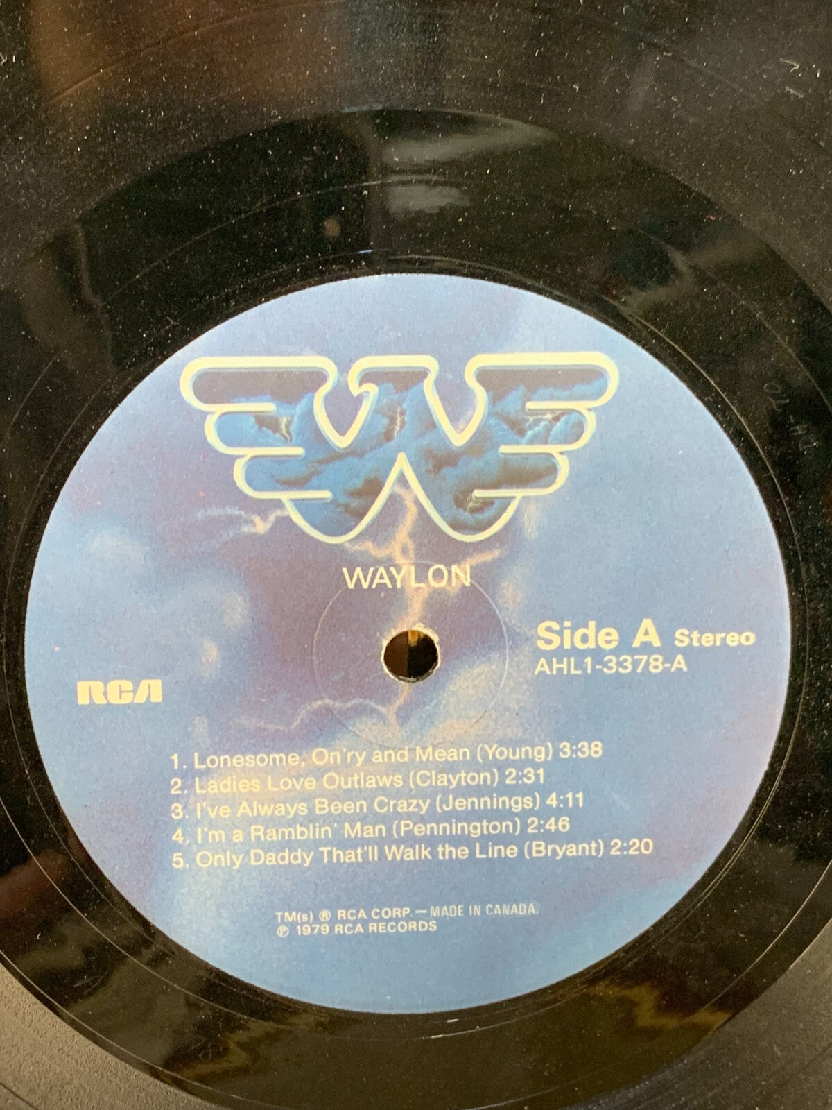 WAYLON JENNINGS - GREATEST HITS - RCA AHL1-3378 - 1979 LP