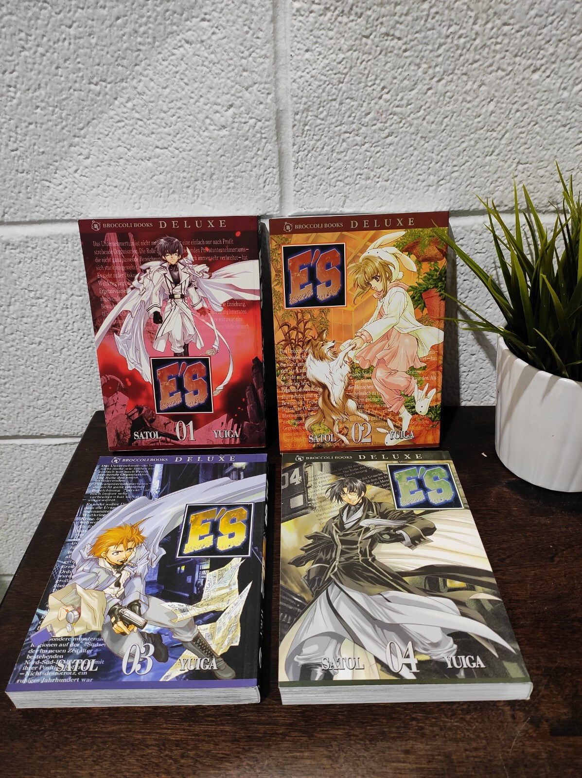 E'S Manga Vols 1-4 Lot English by Satol Yuiga