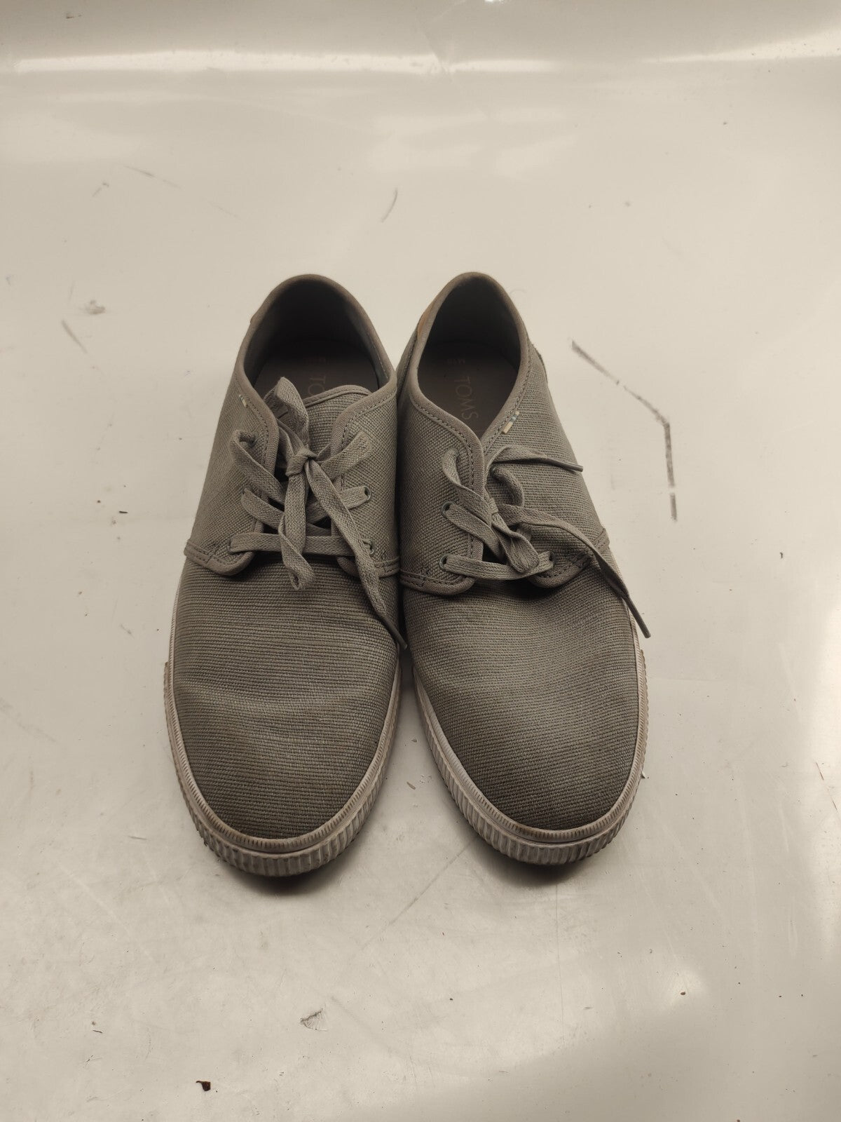 Toms Men's Lace Up canvas upper shoes Size 10 US