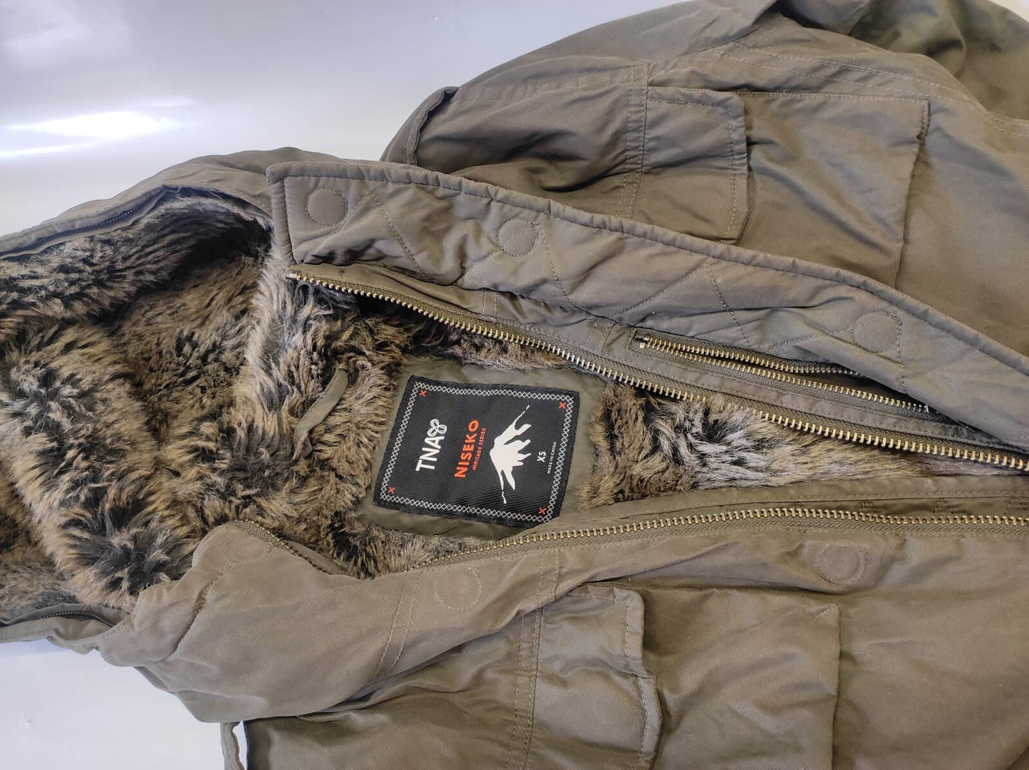 Aritzia TNA Niseko Heritage Series Parka Jacket Women XS green Faux Fur Lined