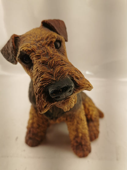 1985 Vintage Airedale Sitting