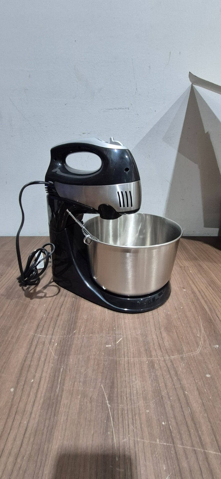 Durabrand Stand / Hand Mixer 300 Watts 4 Quart Bowl - HMO 0112