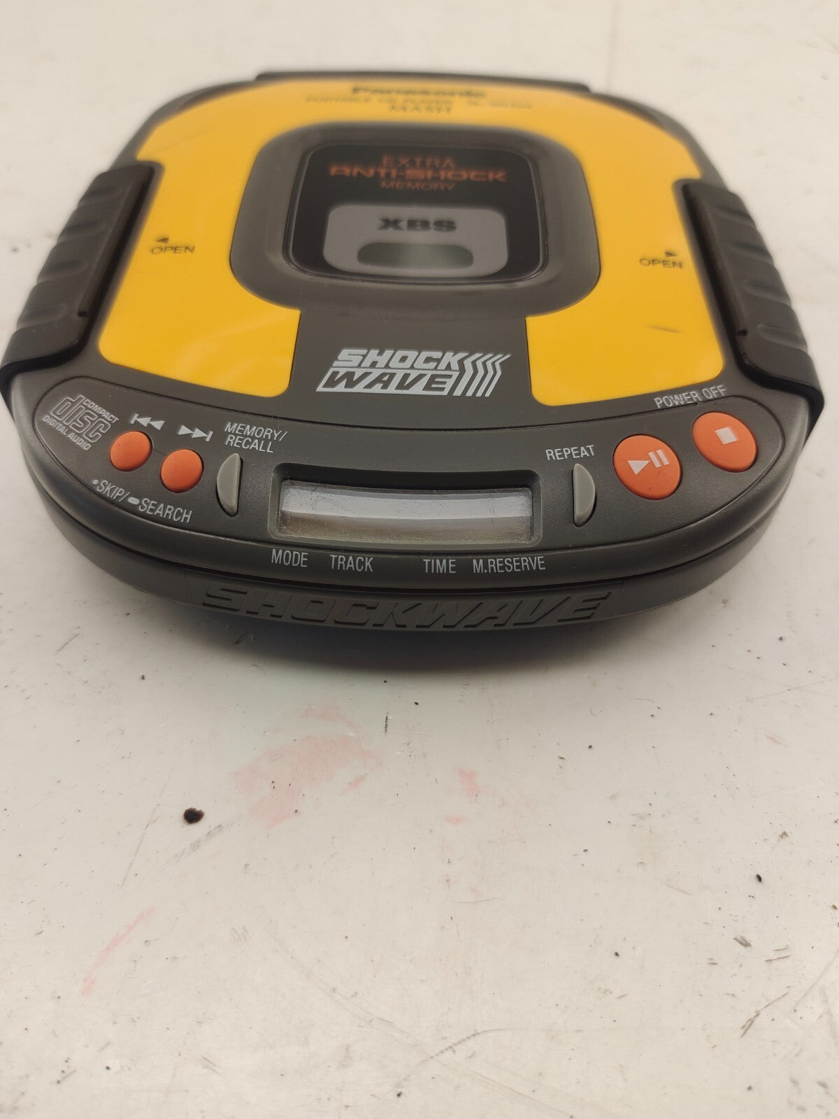 Panasonic SL-SW404 Shock Wave Mash Yellow CD Player