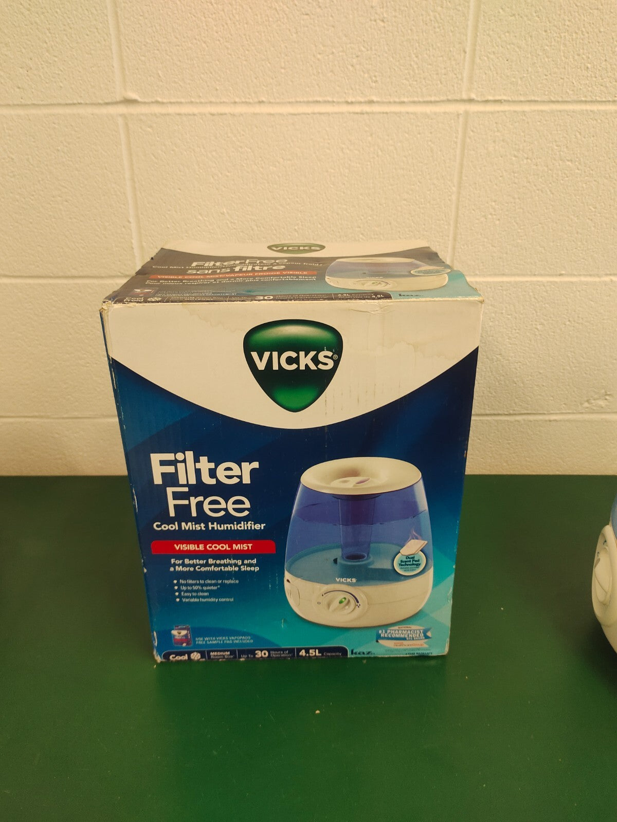 VICKS Cool Mist Humidifier