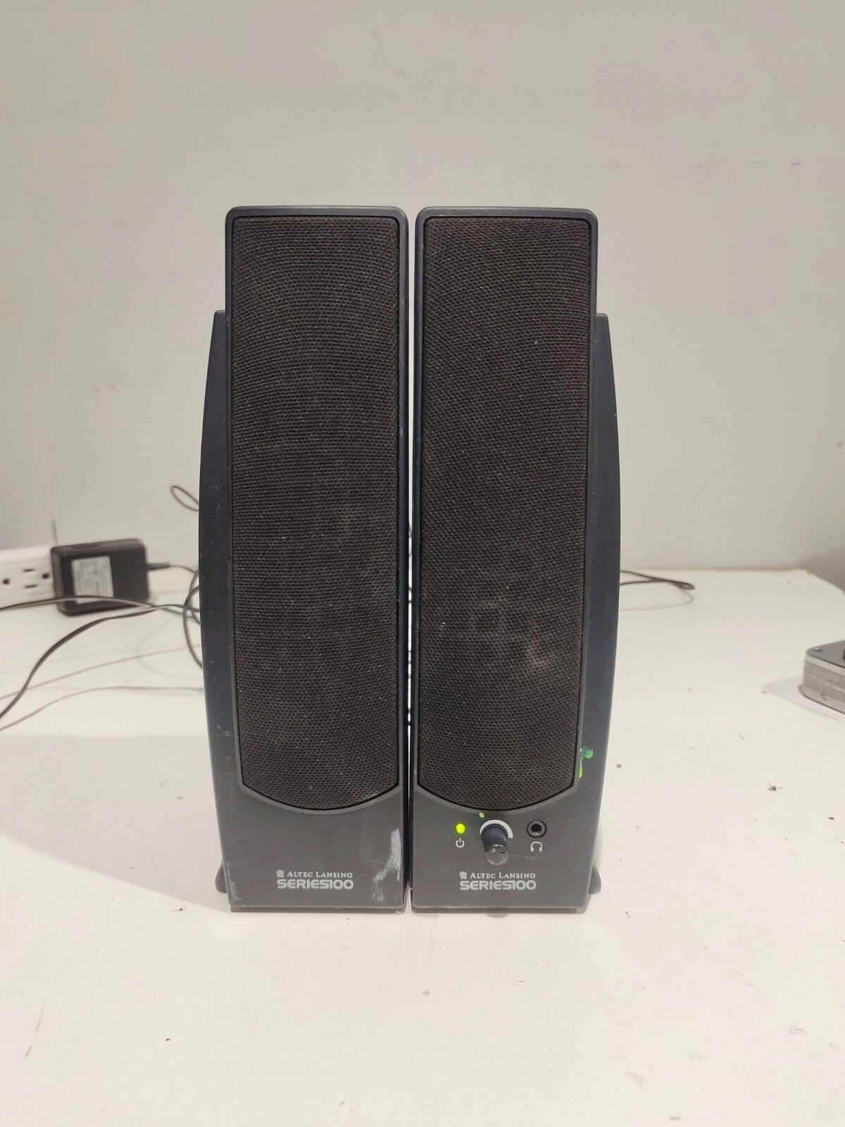 Altec Lansing Series100 Model-120 speakers with adapter