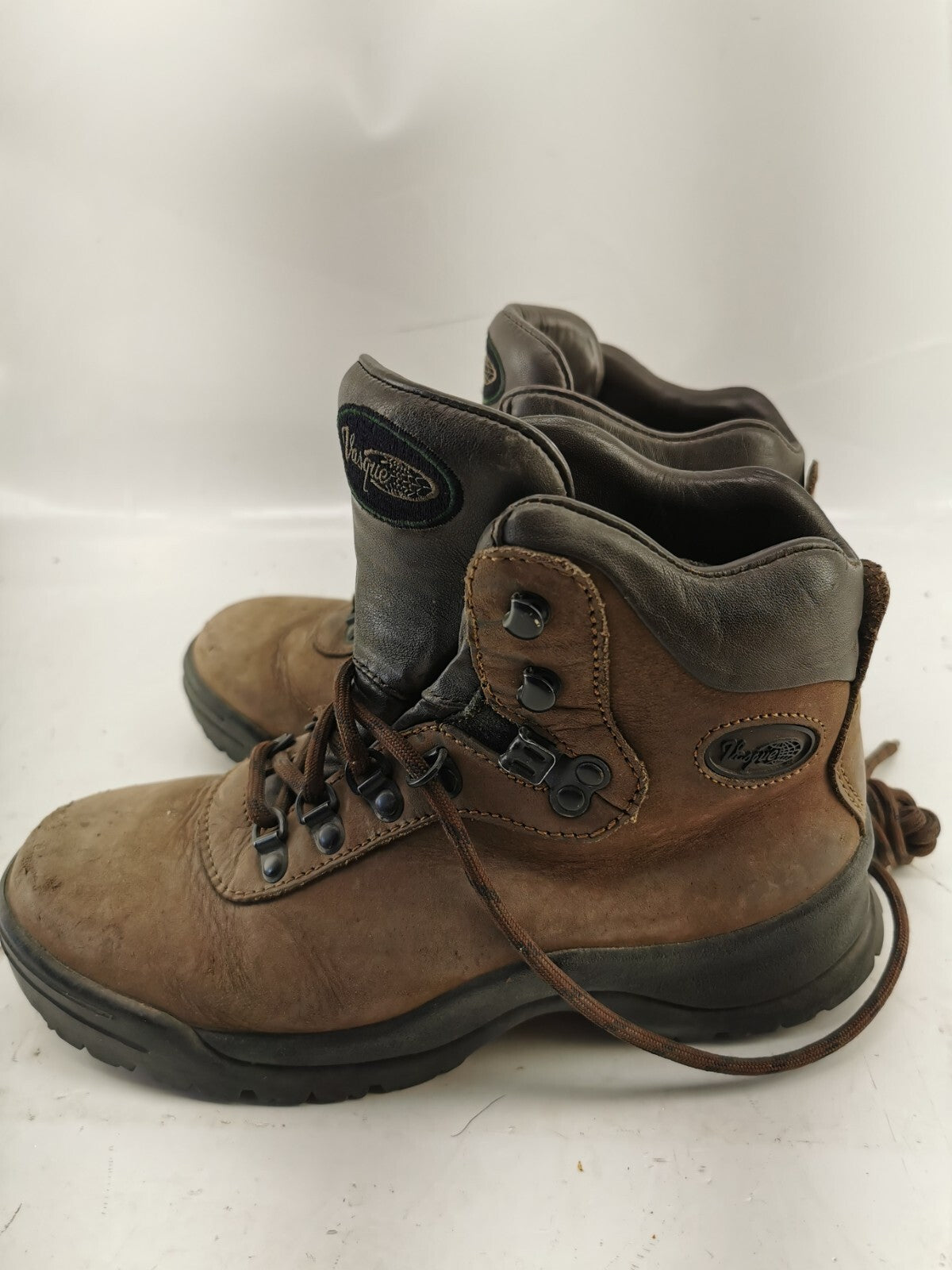 Vasque shoe