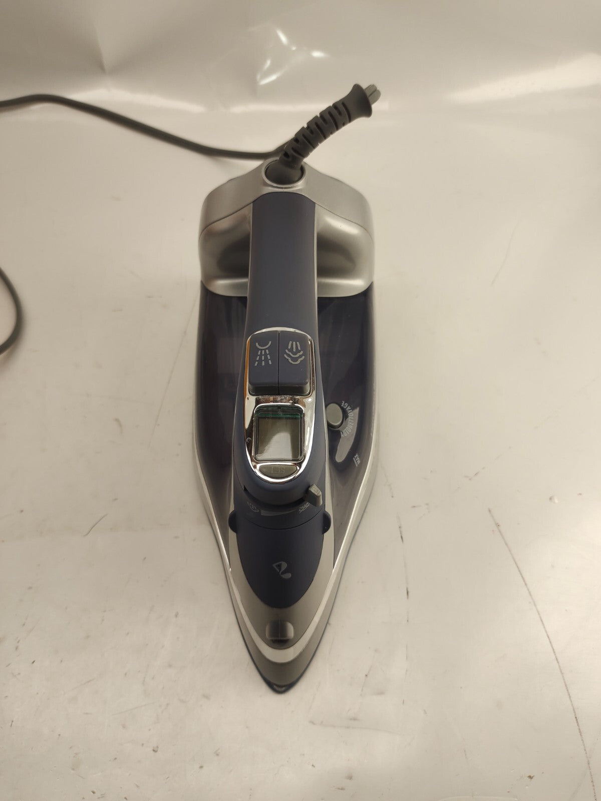 Hamilton Beach Full Size Durathon Steam Iron Model 19900C