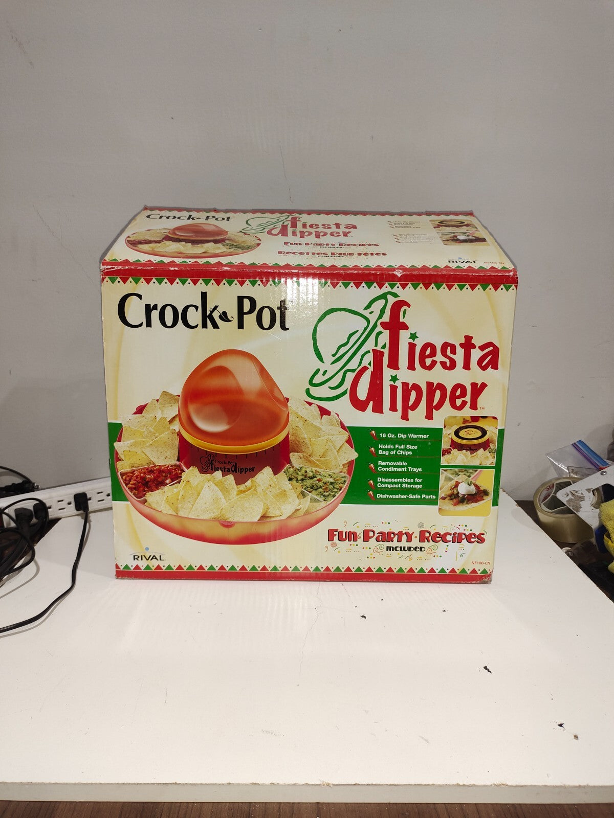 Rival Crock Pot Fiesta Dipper NF100 2006 Warmer sombrero party tray Salsa Chips
