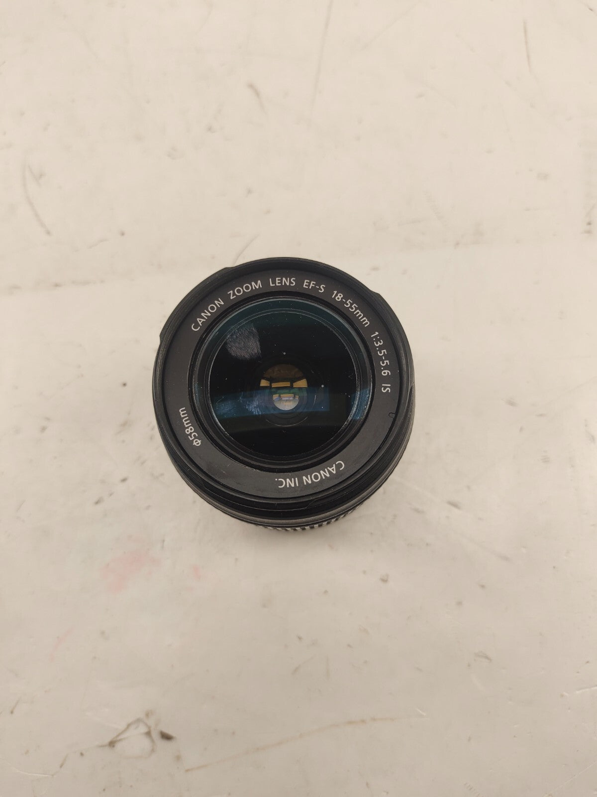 Canon EF-S 18-55mm 1:3.5-5.6 IS Lens With Cover