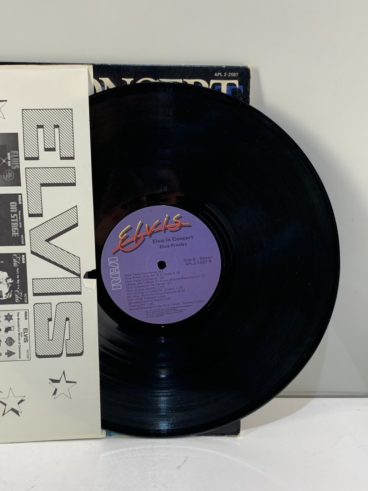 Elvis Presley--Elvis in Concert-2 Record Set--RCA Records 1977 APL 2-2587