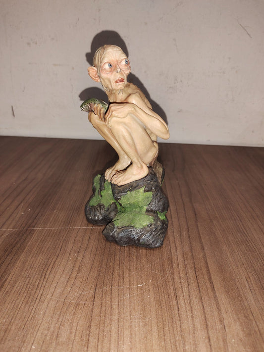 Lord of the Rings The Two Towers Smeagol Gollum Figurine Statue Collectible 7"