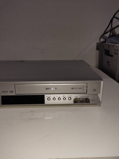 Toshiba SD-V383SC DVD VCR Combo Player VHS Recorder