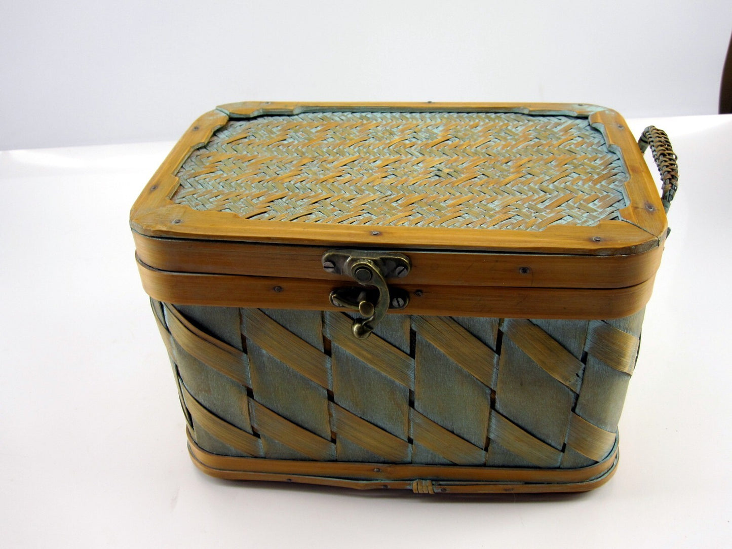 Canfloyd Trading Limited Wood Carved Cats in Box