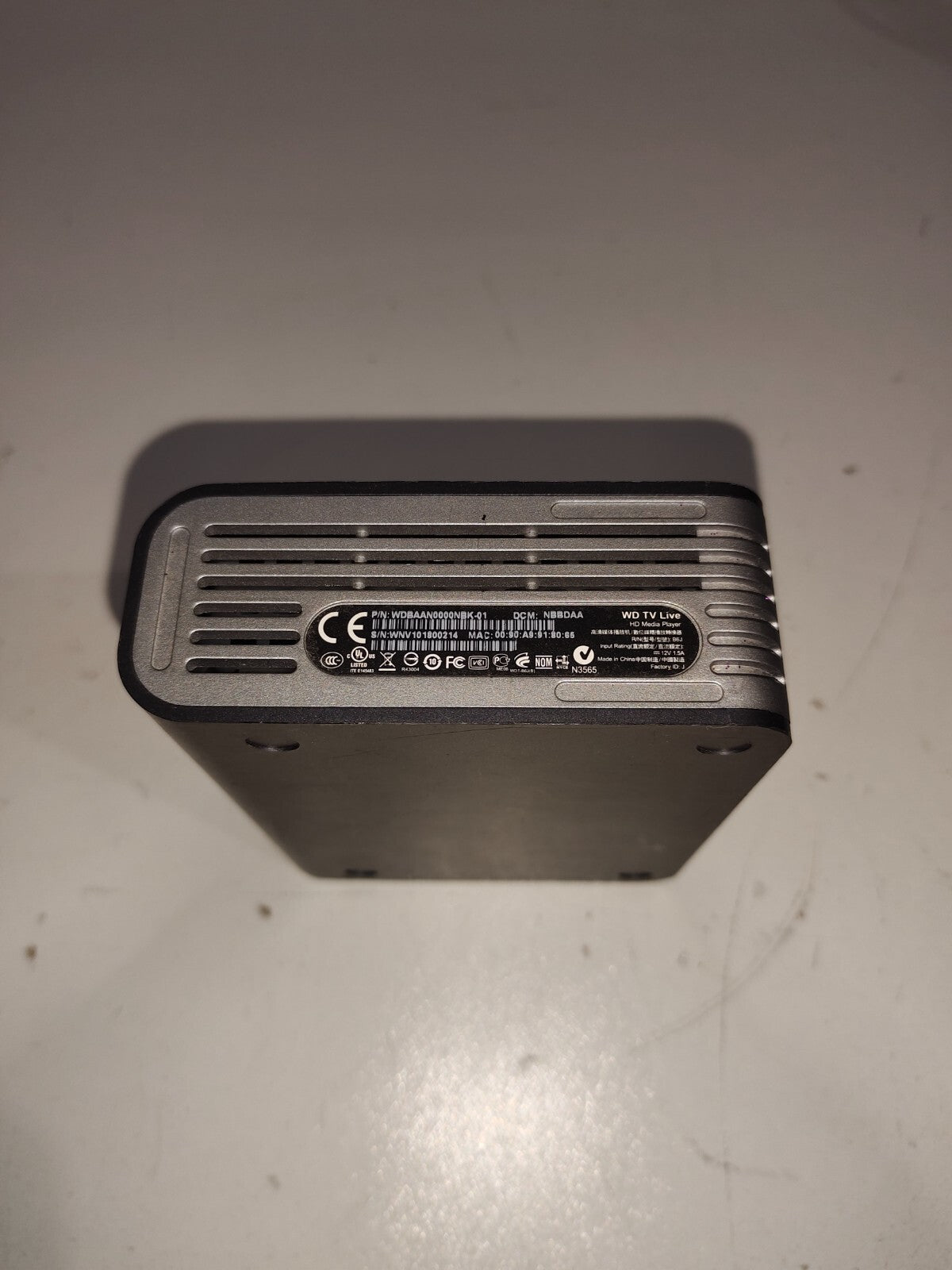 Western Digital WD TV Live Hub 1TB Digital HD Media Streamer - 2
