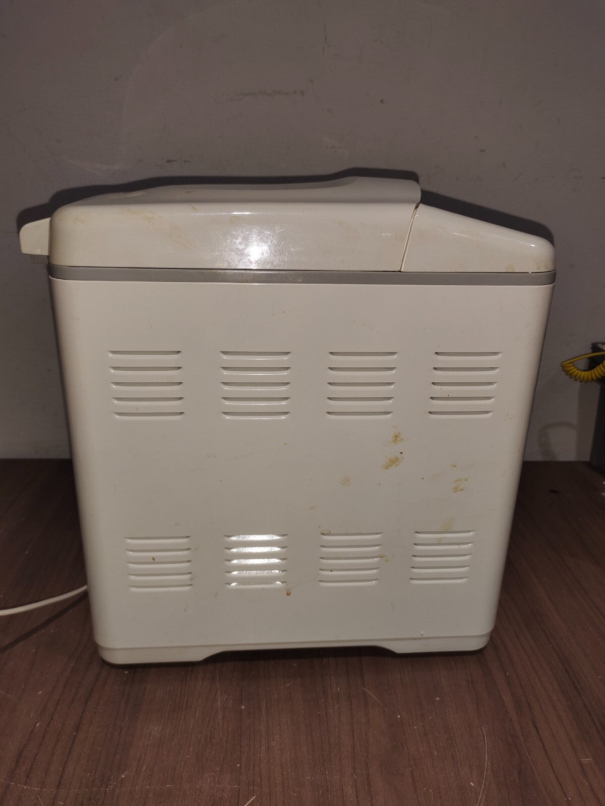 Vintage Black And Decker Bread Maker - B1650
