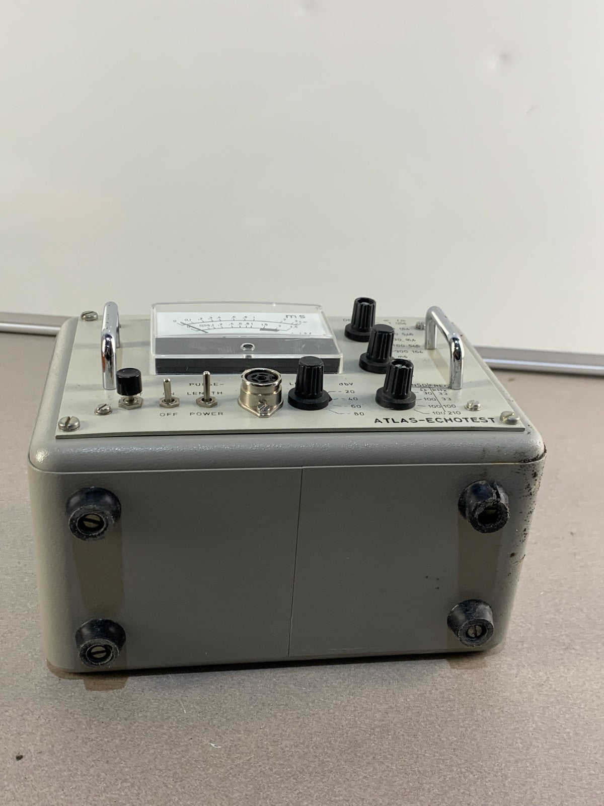 Vintage ATLAS-ECHOTEST Depth Sounder / Frequency Meter