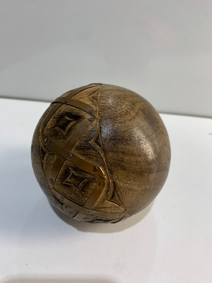 Beautiful Wooden ball Art Handcrafted Design Home Decorative