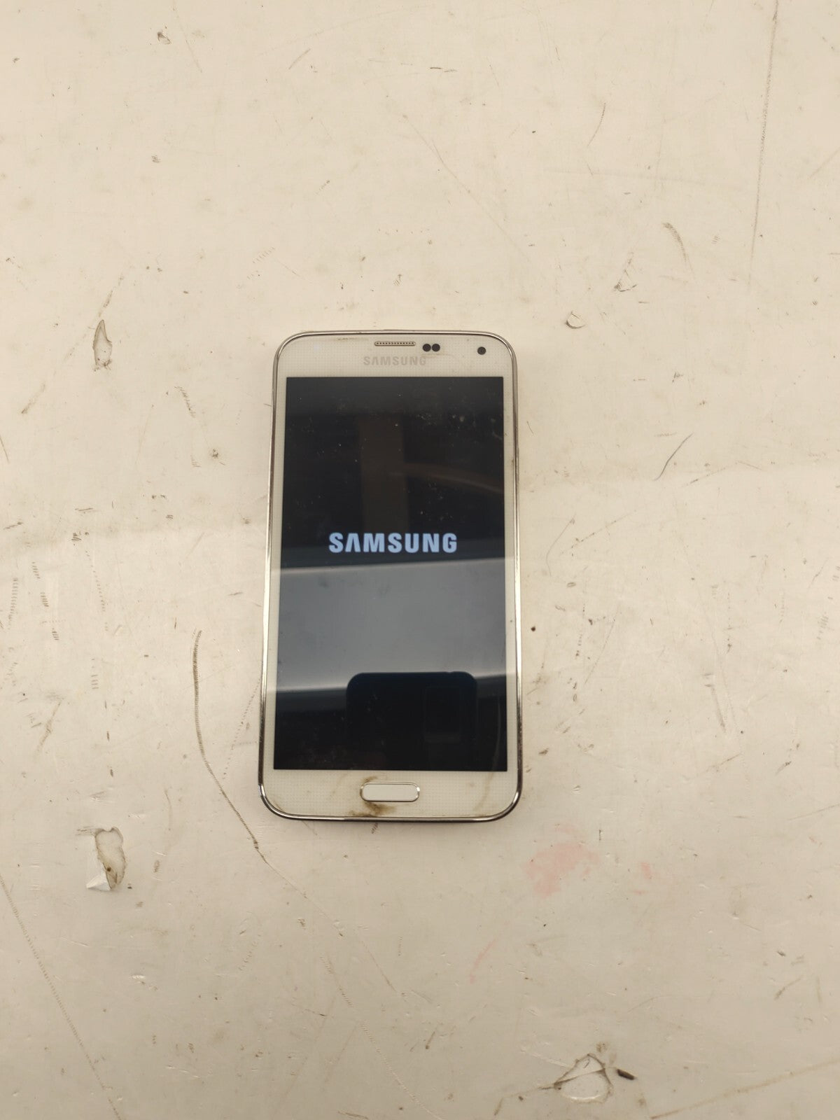 Samsung Galaxy S5 16GB White SM-G900T Fully Functional