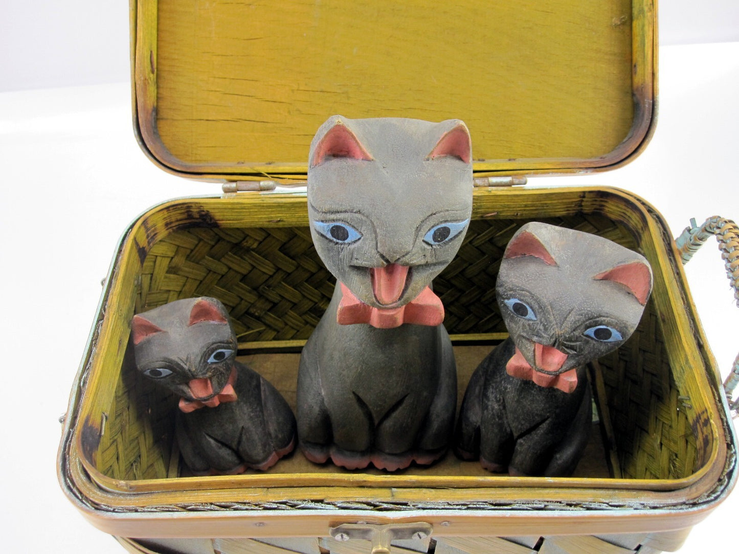 Canfloyd Trading Limited Wood Carved Cats in Box