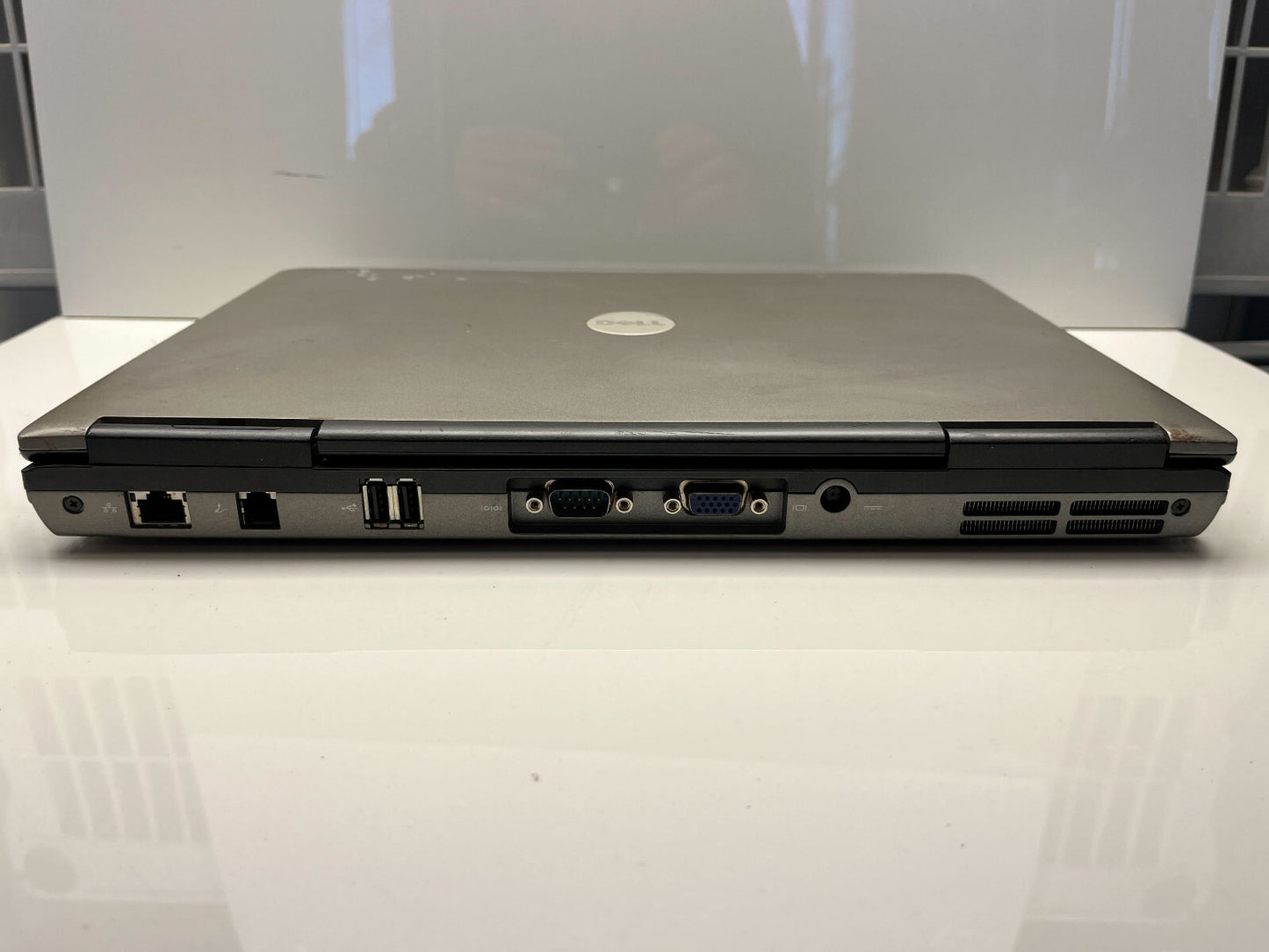 Dell Latitude D630 Core 2 Duo T7500 @ 2.20 GHz 2GB RAM 120GB HDD Windows XP Pro